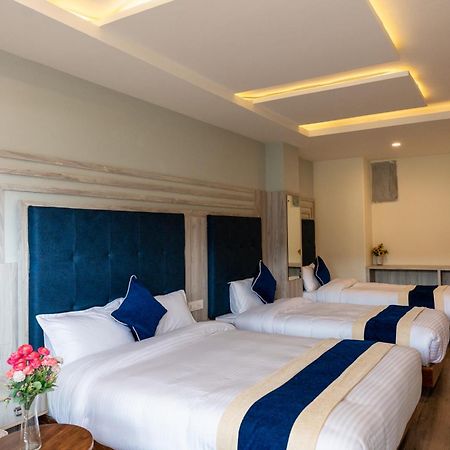 Hotel Adam Покхара Экстерьер фото
